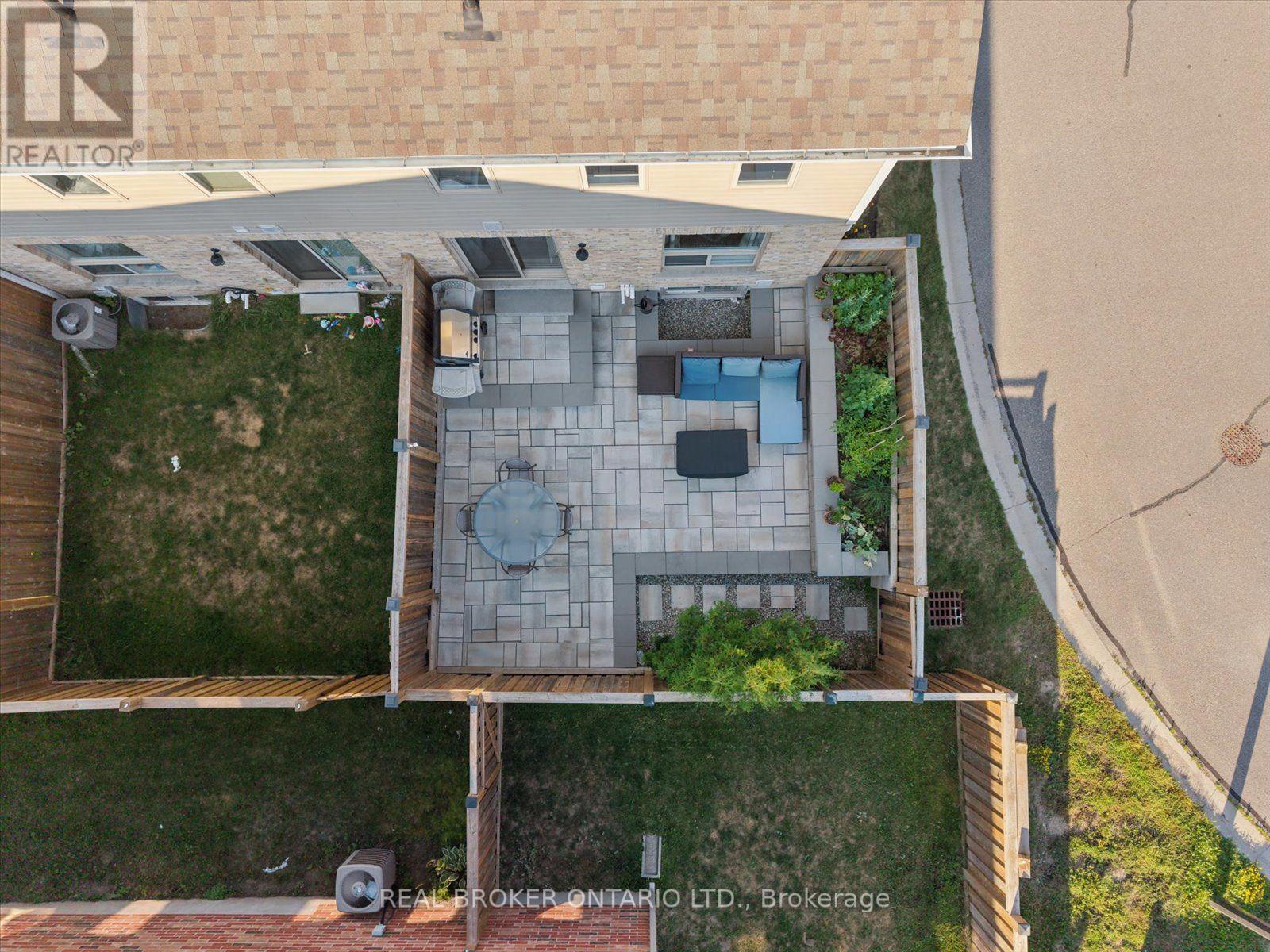 126 PARKINSON CRESCENT - 20