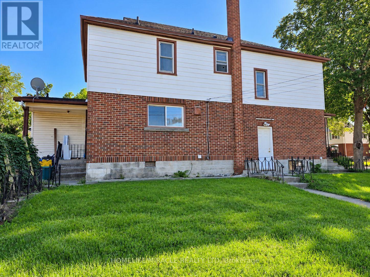 MAIN - 5622 LOWELL AVENUE, Niagara Falls (Hospital) — photo 2