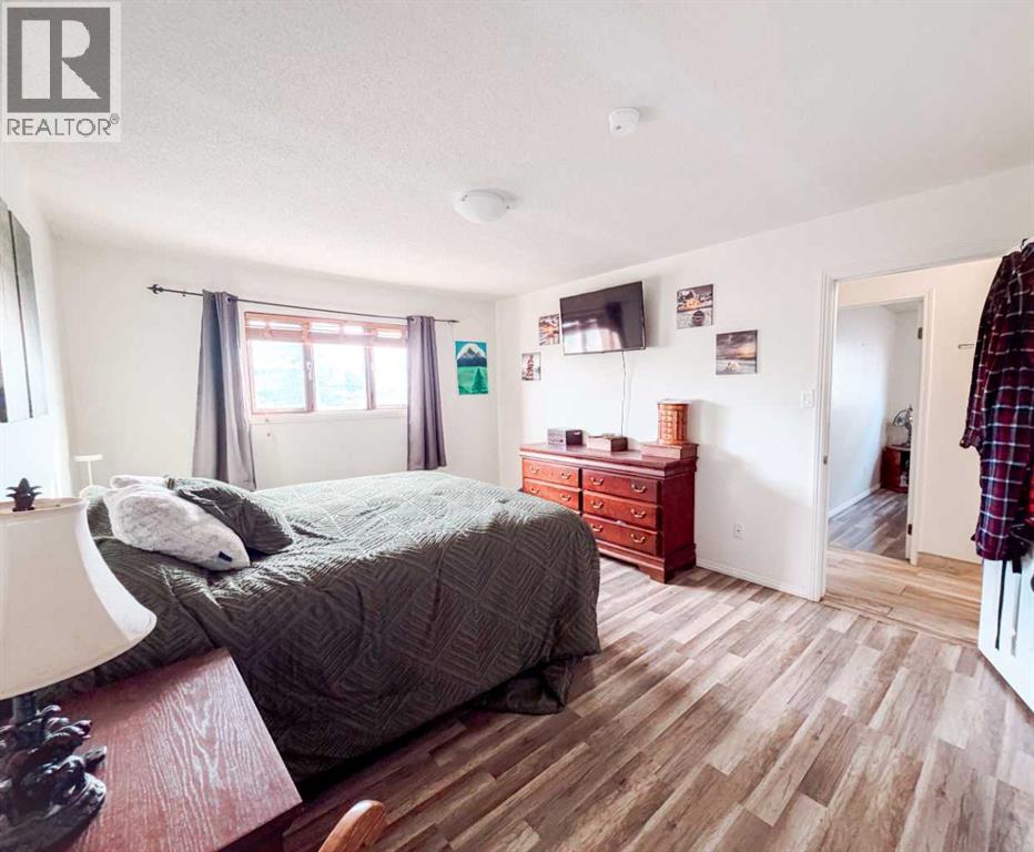 4415 46 Avenue - Image 24
