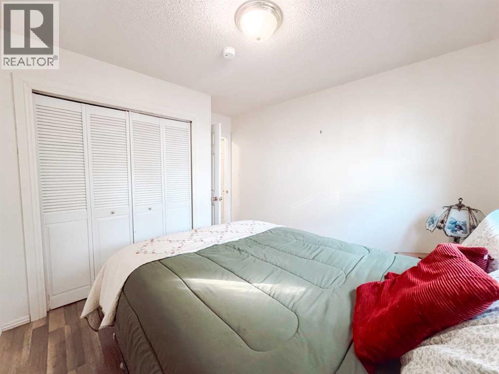 4415 46 Avenue - Image 27