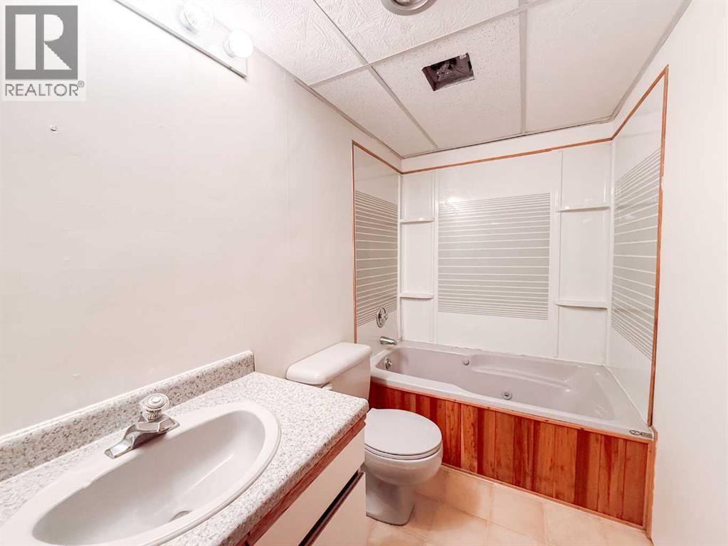 4415 46 Avenue - Image 37