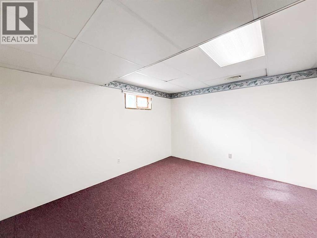 4415 46 Avenue - Image 38
