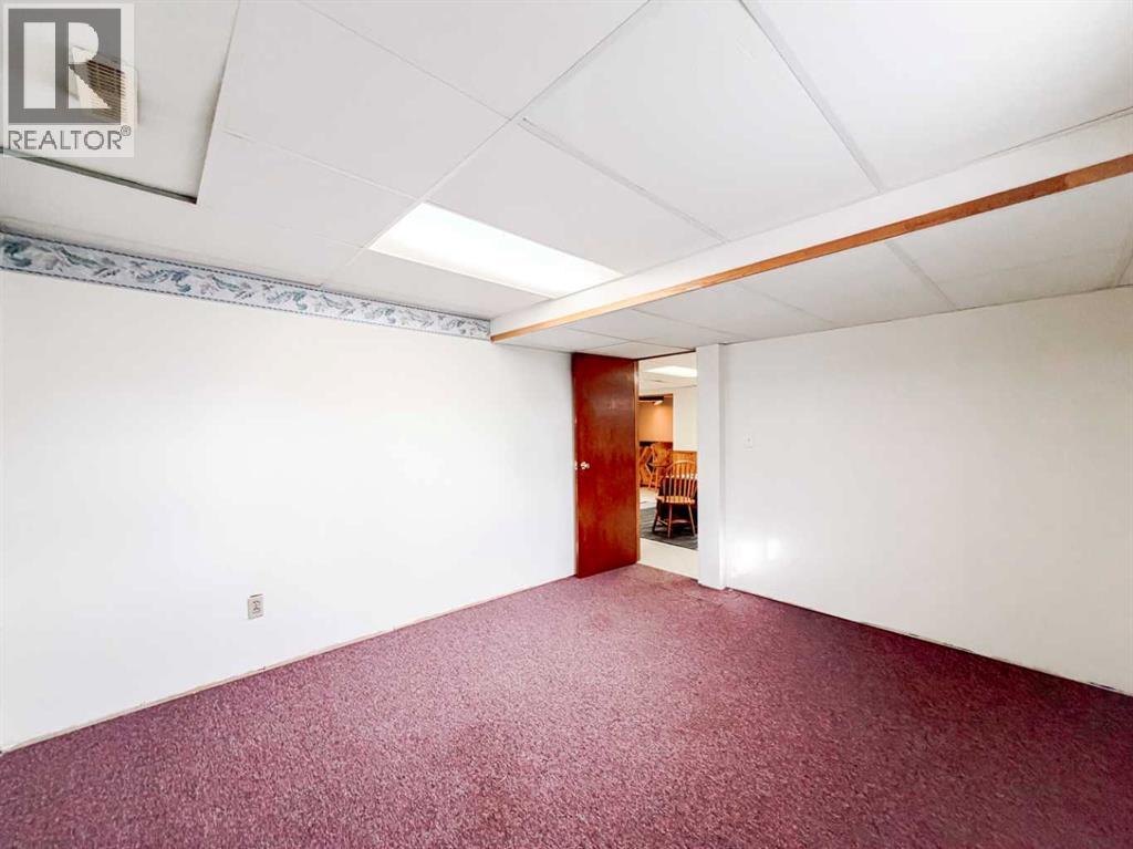 4415 46 Avenue - Image 39