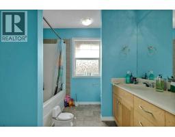 #1201, 2384 Sagewood Gate Sw, Airdrie, AB T4B0K7 Photo 18