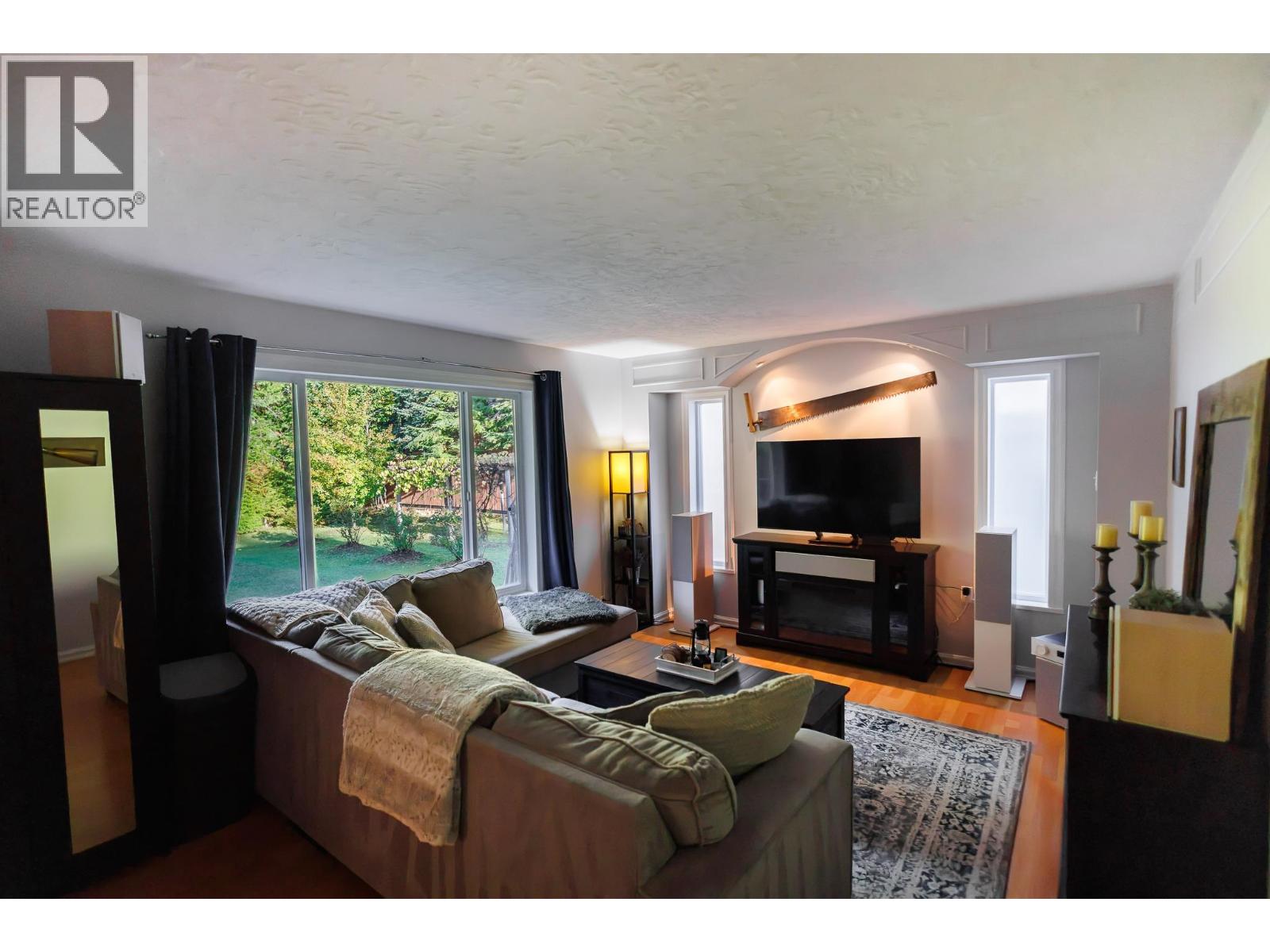 5515 KLEANZA DRIVE - 10