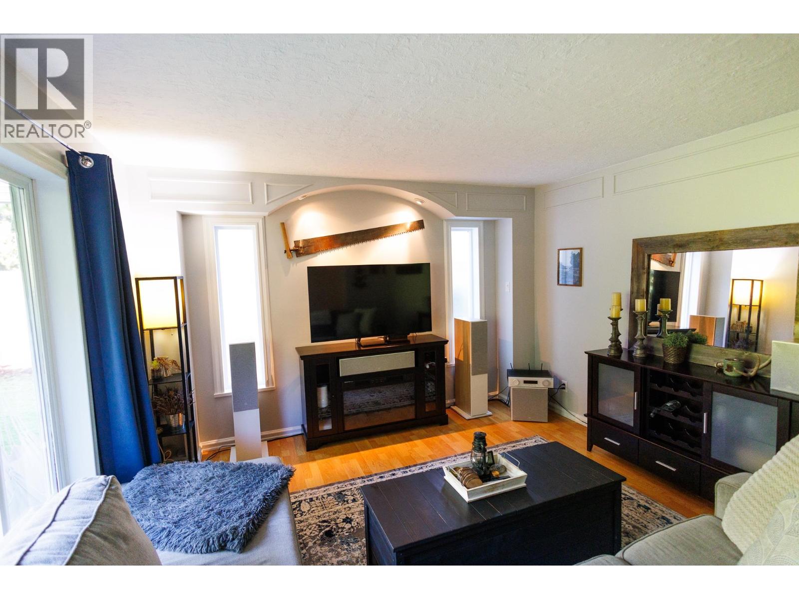5515 KLEANZA DRIVE - 11