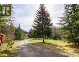5515 Kleanza Drive, Terrace, BC V8G0A7 Photo 36