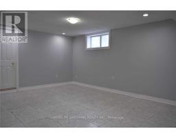 Bsmnt - 190 Barrie Street, Bradford West Gwillimbury, ON L3Z1R6 Photo 6
