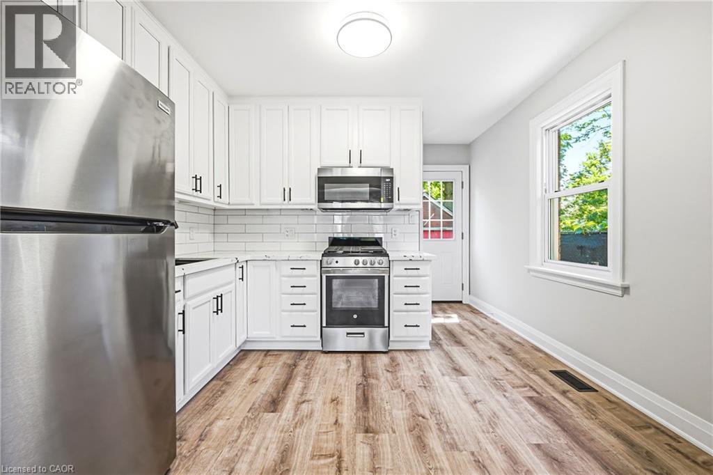 203 WEST 2ND Street, Hamilton — photo 7