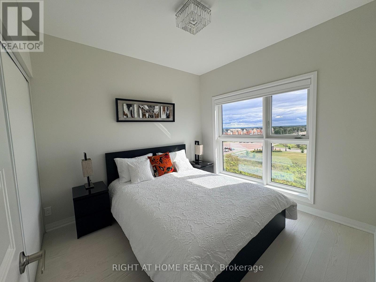 527 - 102 GROVEWOOD COMMON, Oakville (GO Glenorchy) — photo 7