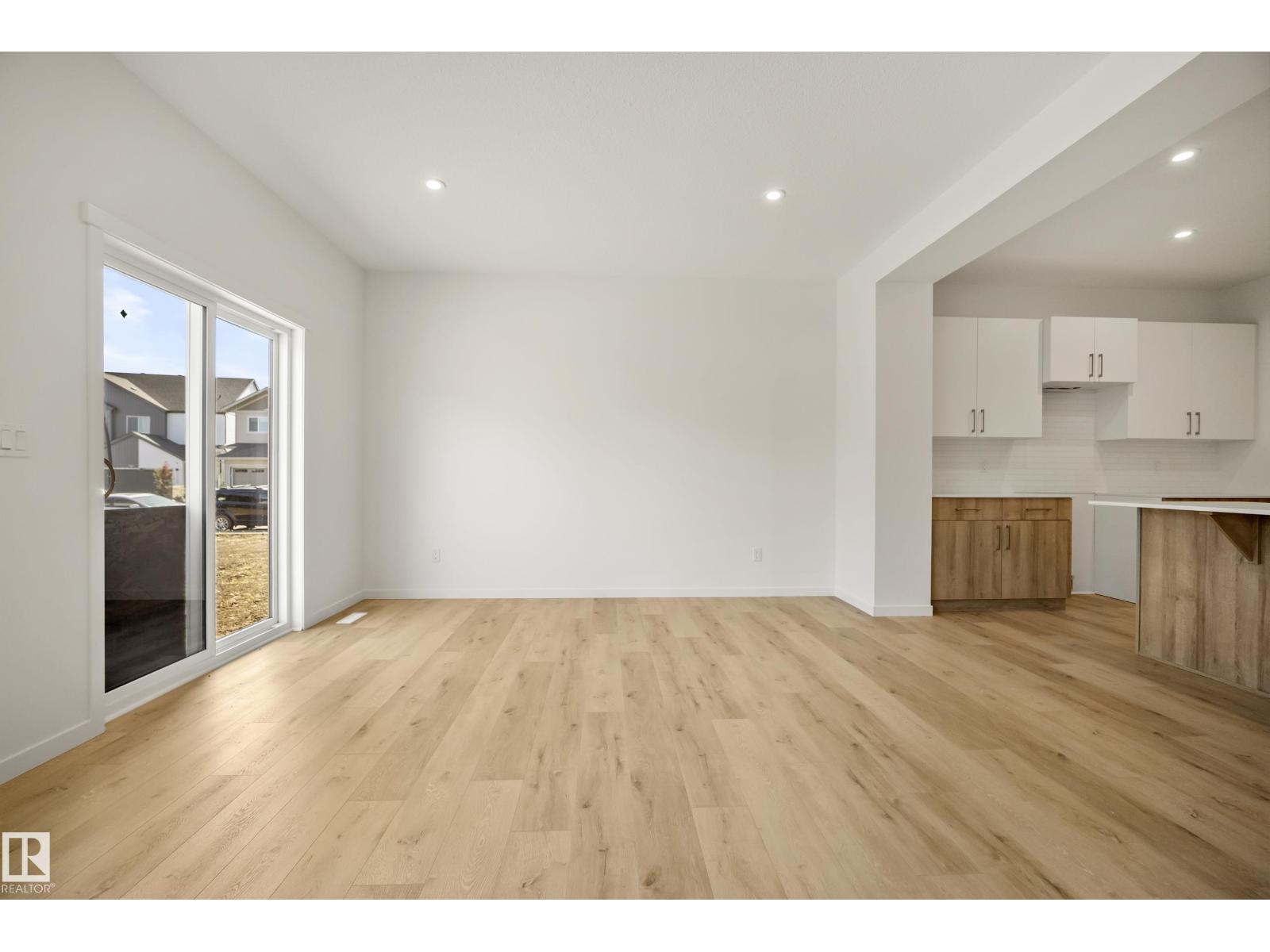 2415 206 ST NW - 16