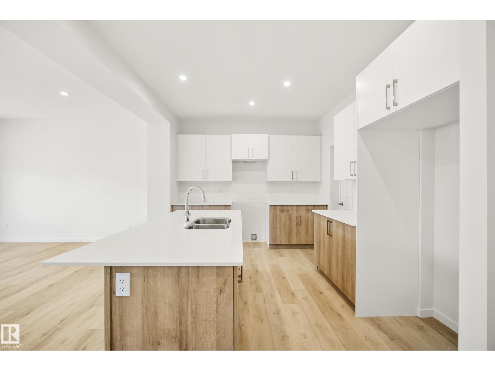 2415 206 ST NW - 8