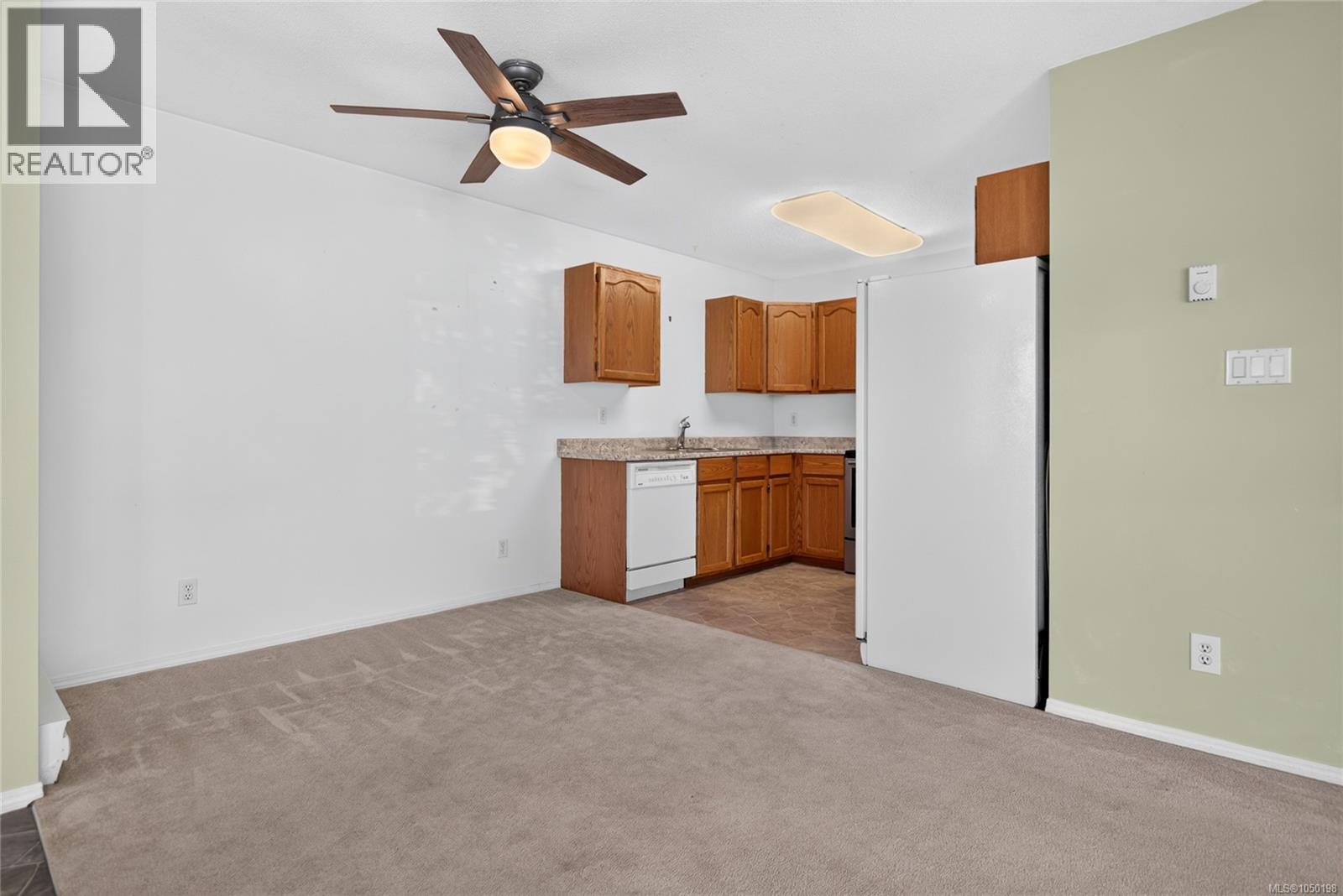 #A 3319 Seventh St - 18