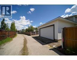 329 Springmere Way, Chestermere, AB T1X1N9 Photo 38