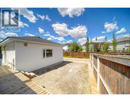 329 Springmere Way, Chestermere, AB T1X1N9 Photo 37