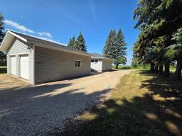 234 Churchill Avenue, Pilot Mound, MB R0G1P0 Photo 25