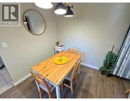 3pc Bathroom - 5548 44 Avenue, Red Deer, AB T4N3J3 Photo 8