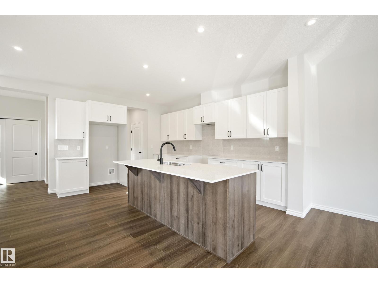 2411 206 ST NW - 11