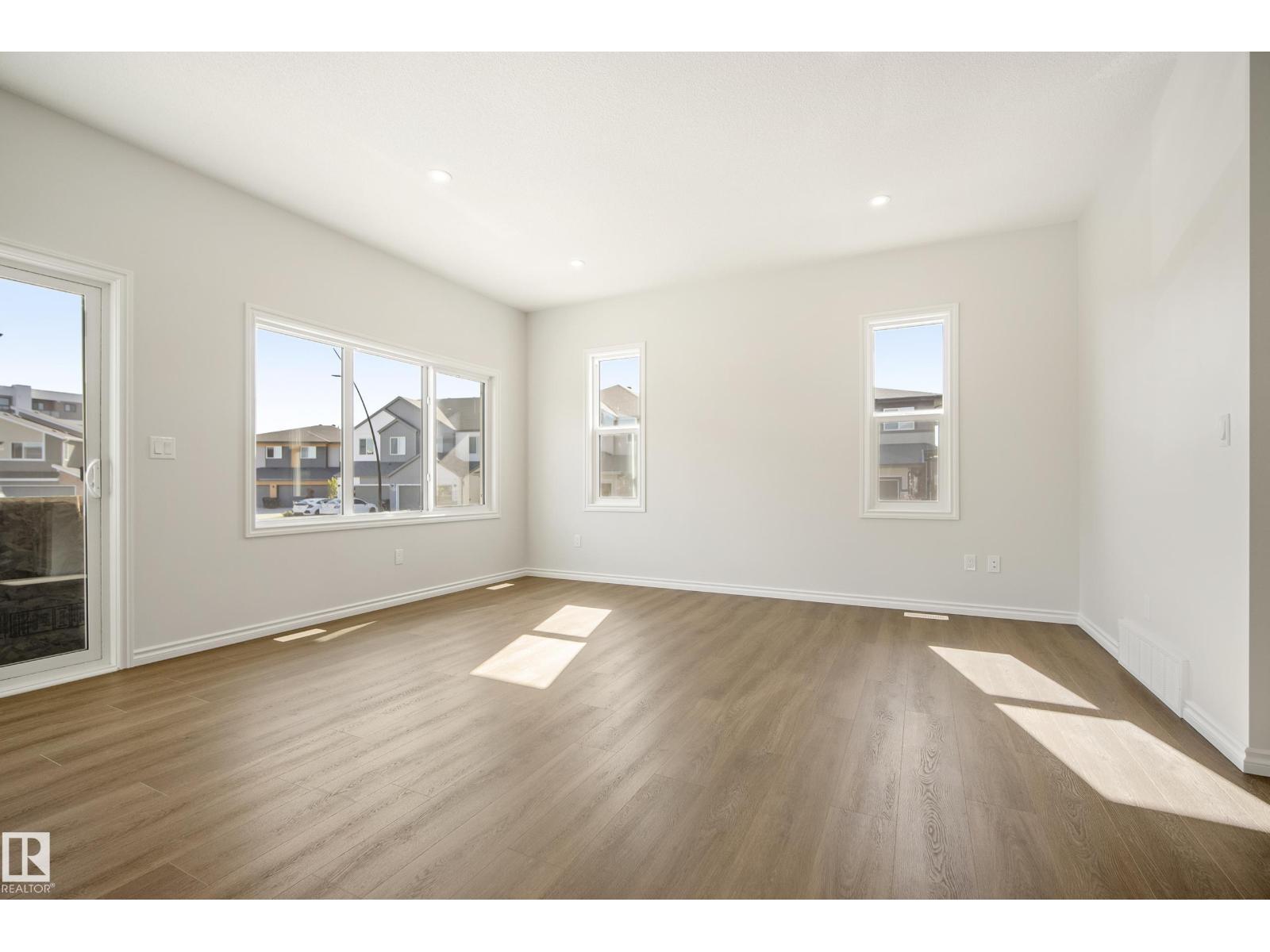 2411 206 ST NW - 14