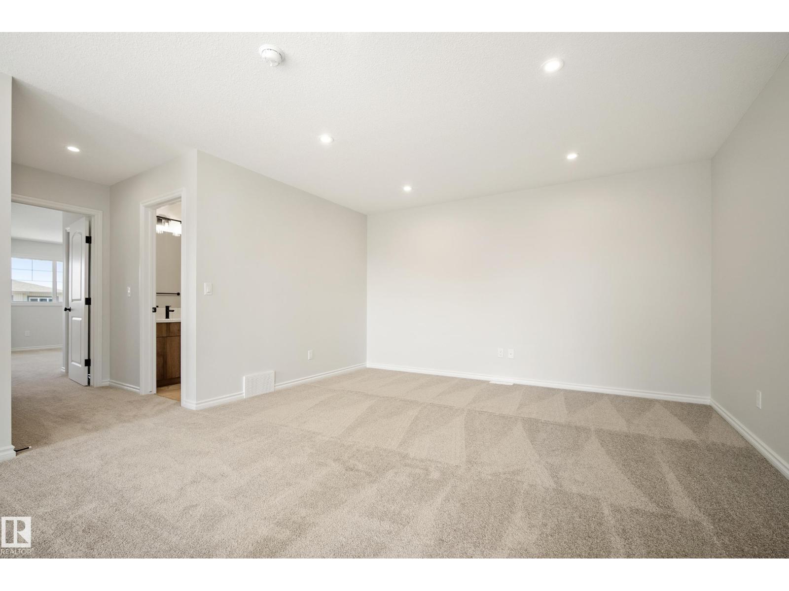 2411 206 ST NW - 20