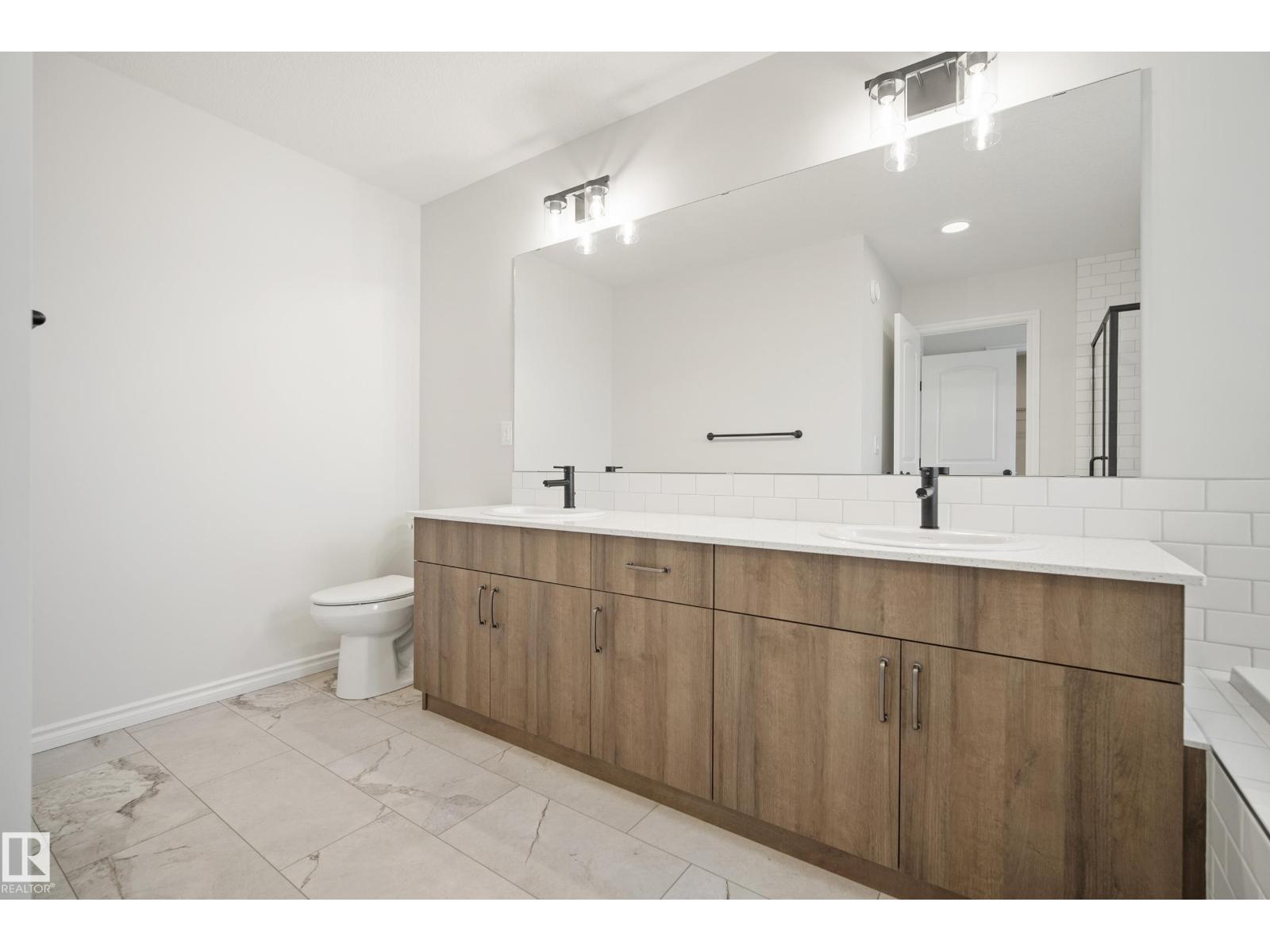 2411 206 ST NW - Image 25