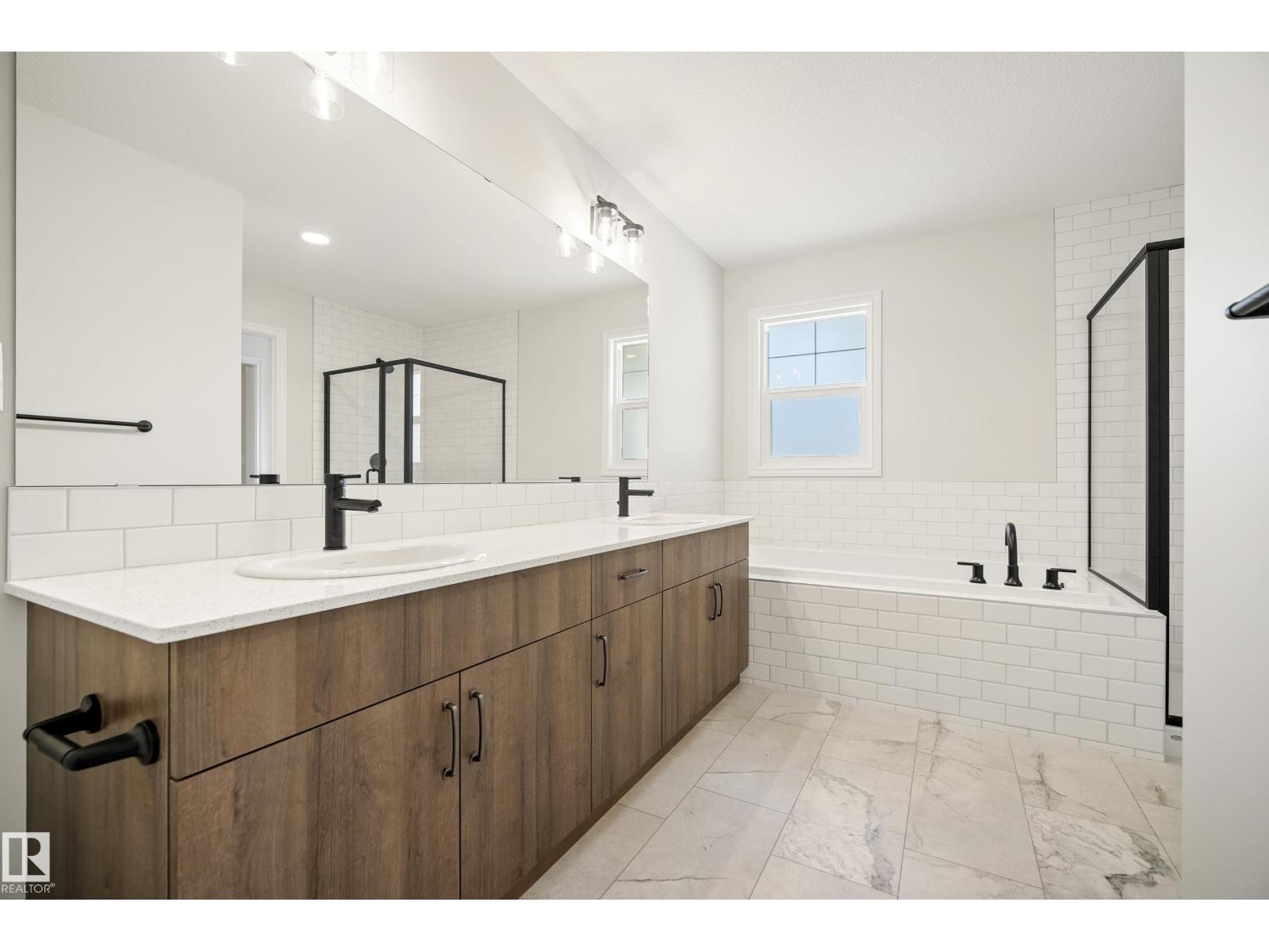 2411 206 ST NW - Image 26