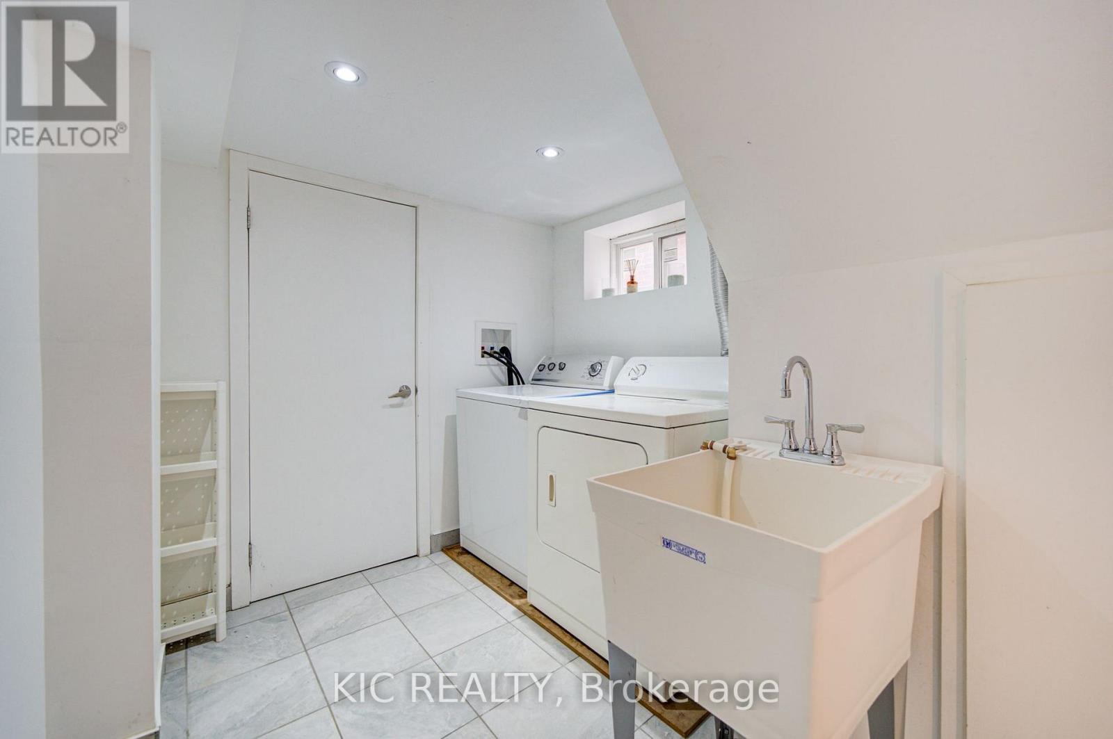 35 MONTCALM AVENUE NW, Toronto (Briar Hill-Belgravia) — photo 5