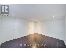 35 Montcalm Avenue Nw, Toronto, ON M6E4N5 Photo 16