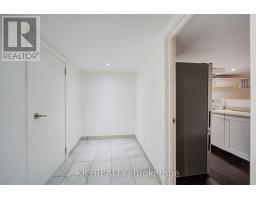 35 Montcalm Avenue Nw, Toronto, ON M6E4N5 Photo 17