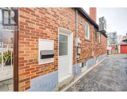 35 Montcalm Avenue Nw, Toronto, ON M6E4N5 Photo 18