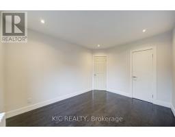 35 Montcalm Avenue Nw, Toronto, ON M6E4N5 Photo 22