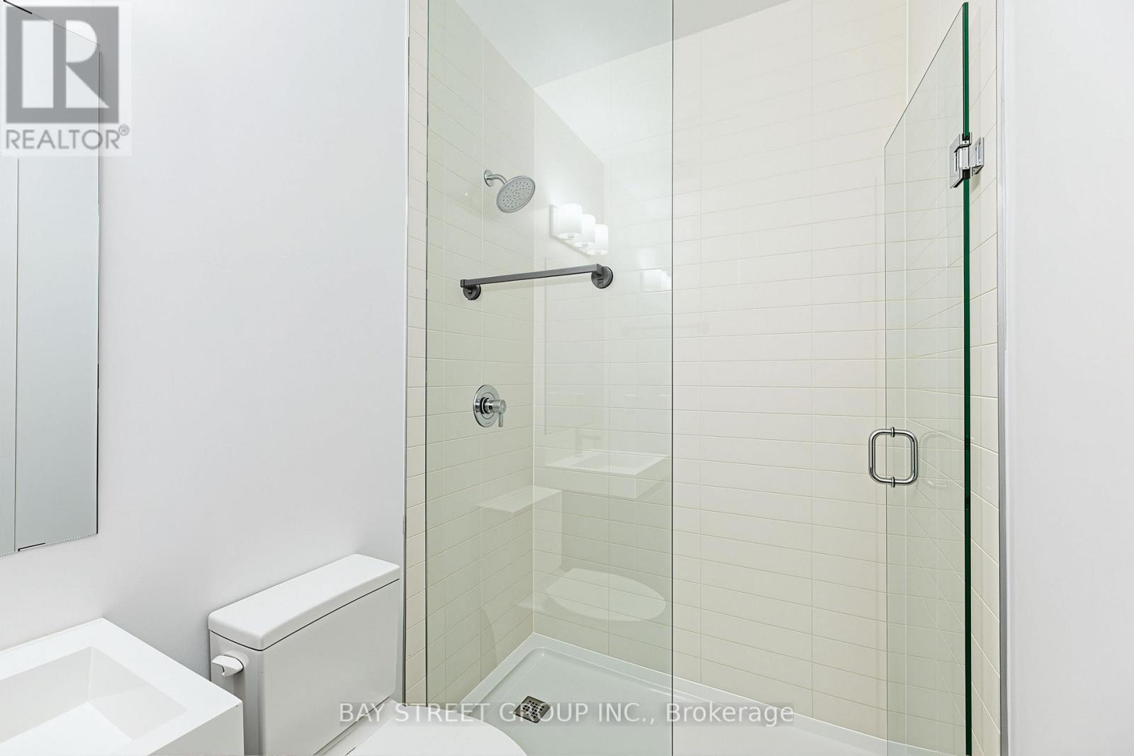 #203 181 BEDFORD ROAD - 19