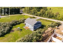 411 Falmouth Dyke Road Road, Falmouth, NS B0P1P0 Photo 37