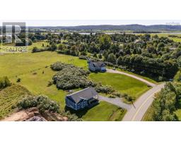 411 Falmouth Dyke Road Road, Falmouth, NS B0P1P0 Photo 38