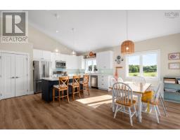 4pc Bathroom - 411 Falmouth Dyke Road Road, Falmouth, NS B0P1P0 Photo 8