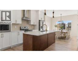 2pc Bathroom - 734 Bayview Hill Sw, Airdrie, AB T4B5M4 Photo 11