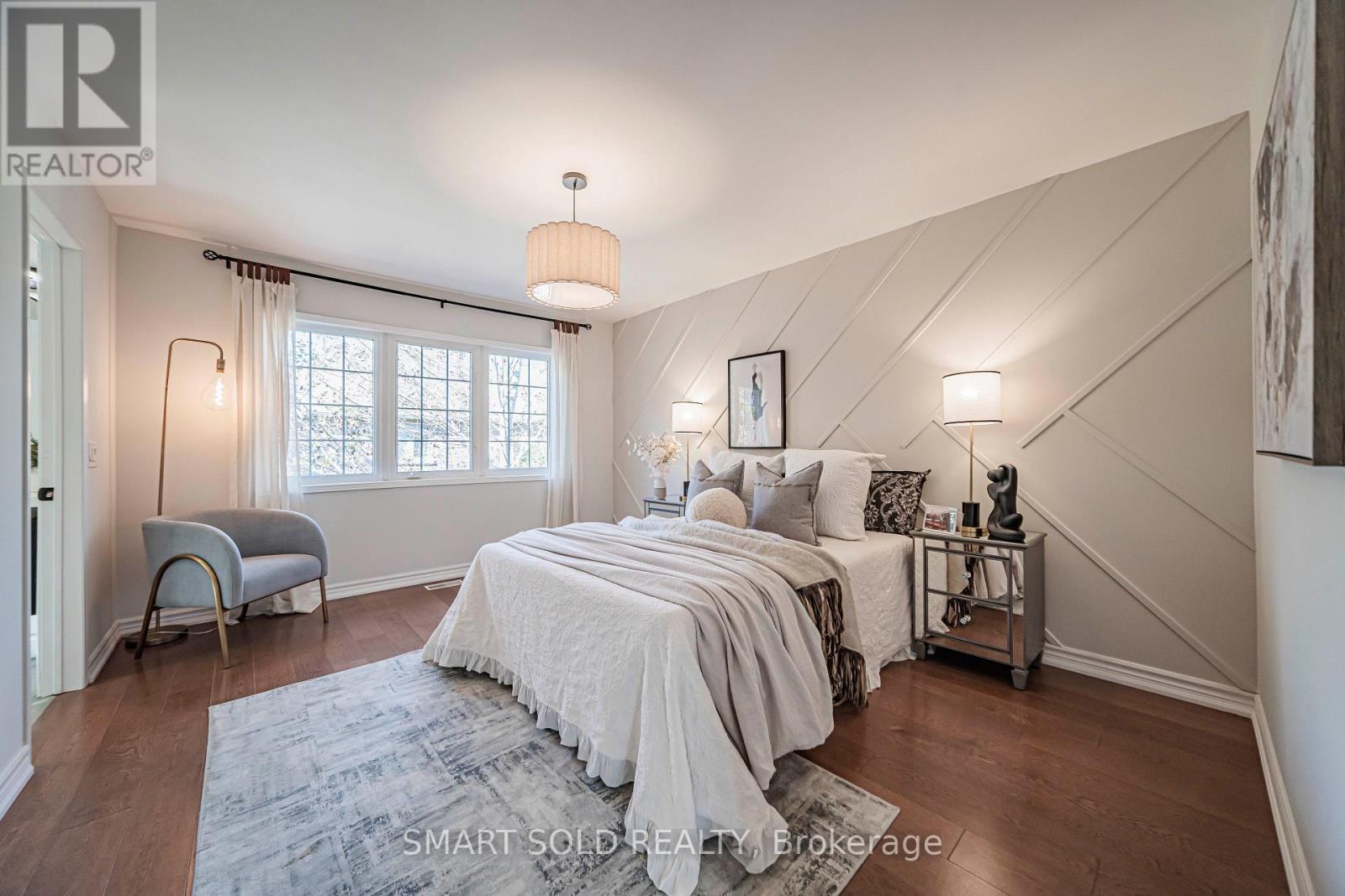 82 BALLYMORE DRIVE - 4