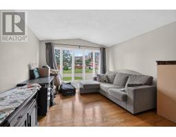 Top Floor - 1016 Connery Avenue, Ottawa, ON K1G2P1 Photo 10
