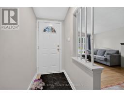 Top Floor - 1016 Connery Avenue, Ottawa, ON K1G2P1 Photo 7