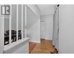 Top Floor - 1016 Connery Avenue, Ottawa, ON K1G2P1 Photo 8