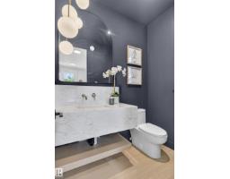 9615 99a St Nw, Edmonton, AB T6E3W9 Photo 22