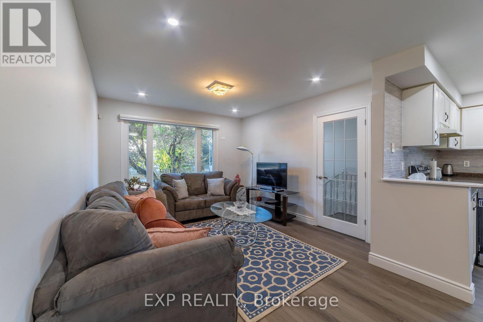 137 NICKOLAS CRESCENT, Cambridge — photo 8