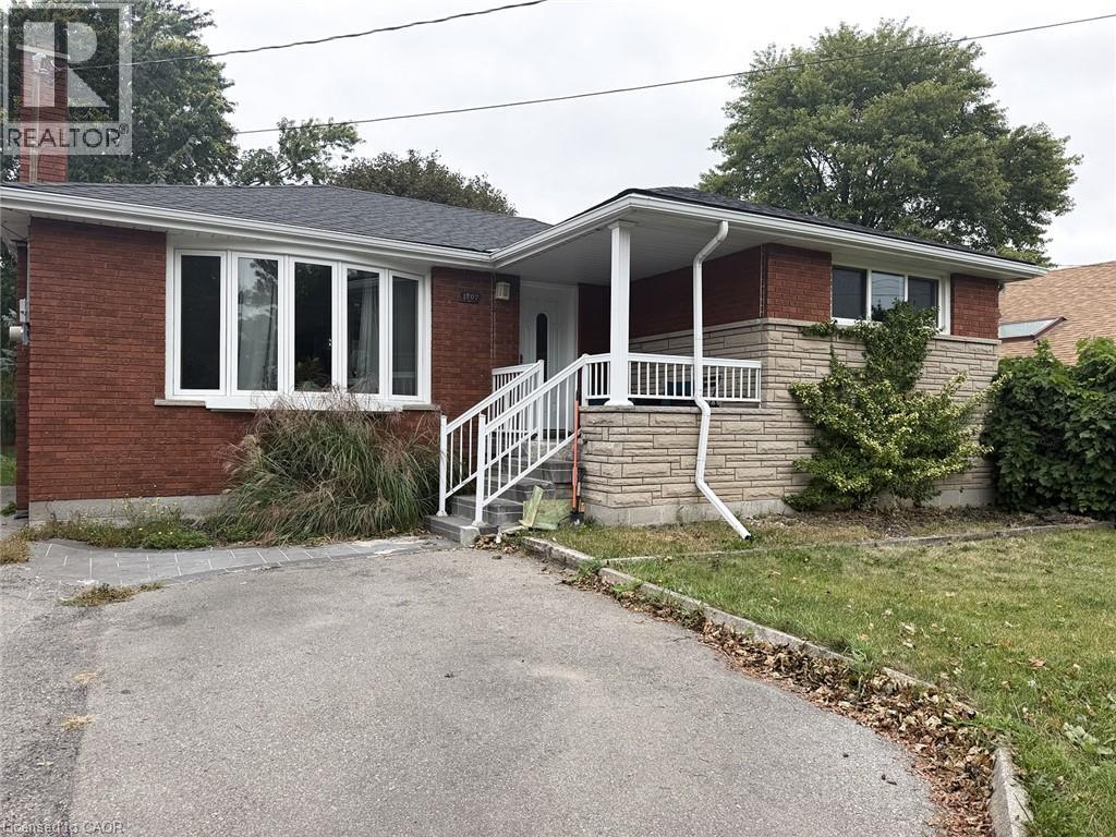 Photo of 1107 MOHAWK Road