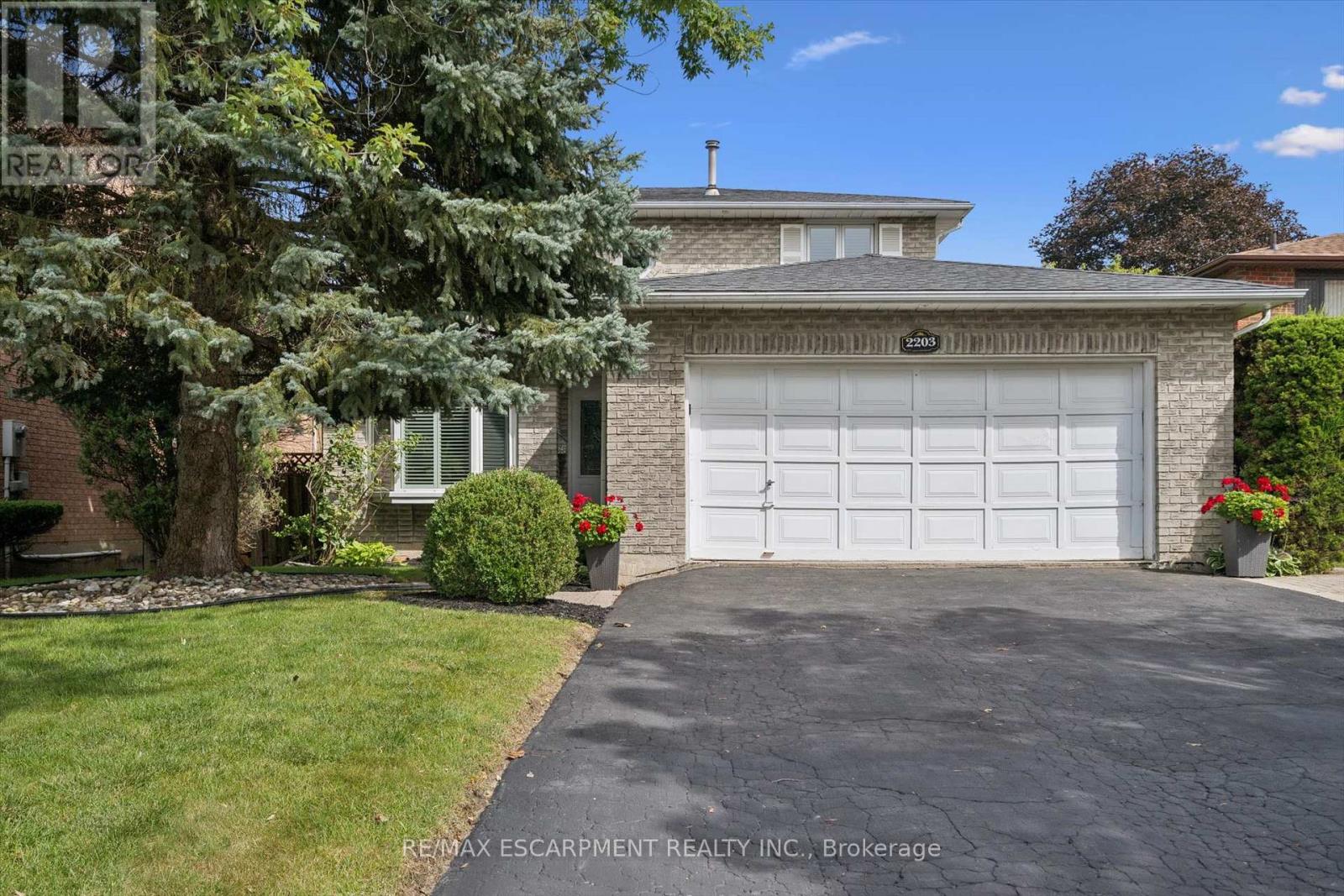 2203 ROBIN DRIVE, Mississauga (Sheridan) — photo 2
