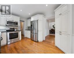 2203 Robin Drive, Mississauga, ON L5K2L5 Photo 14