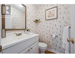 2203 Robin Drive, Mississauga, ON L5K2L5 Photo 17