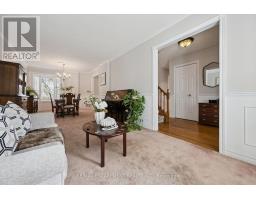 Kitchen - 2203 Robin Drive, Mississauga, ON L5K2L5 Photo 6