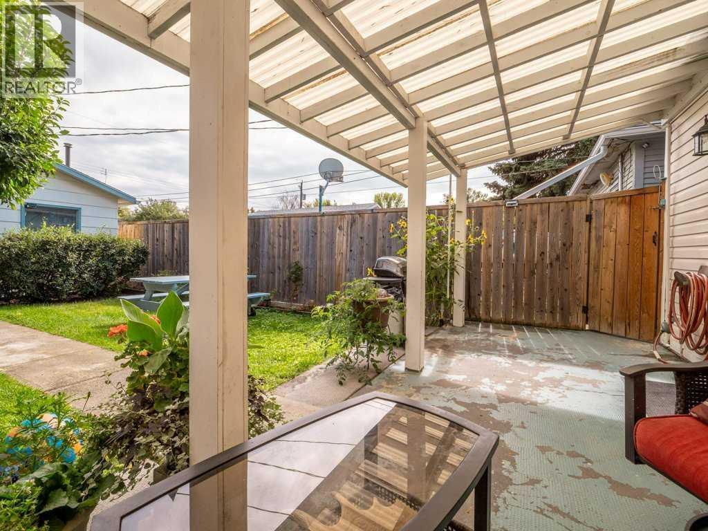 419 12B Street N photo 34
