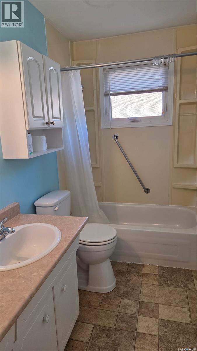 1546 Hochelaga STREET W, Moose Jaw — photo 11