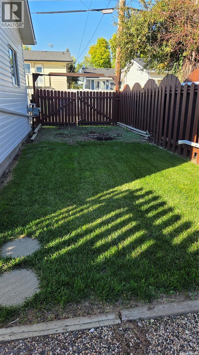 1546 Hochelaga STREET W, Moose Jaw — photo 27